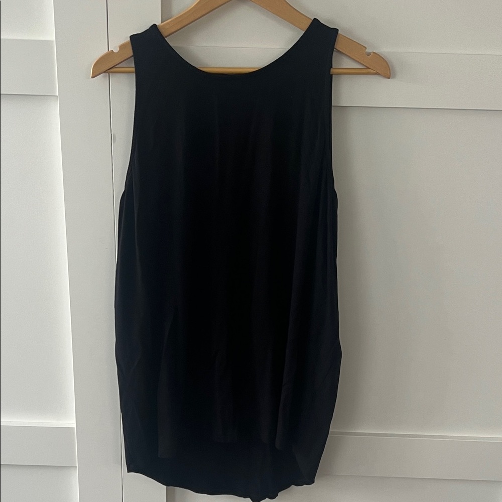 Chic Black Sleeveless Tank Top